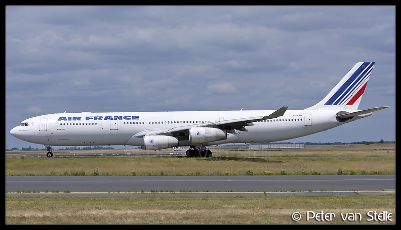 8052203 AirFrance A340-300 F-GLZU  CDG 17062017