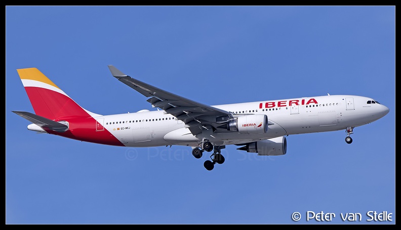 8050961_Iberia_A330-200_EC-MKJ__MAD_22042017.jpg