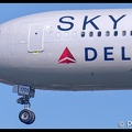 8049696 Delta B767-300W N175DZ Skyteam-colours-nose LHR 09042017