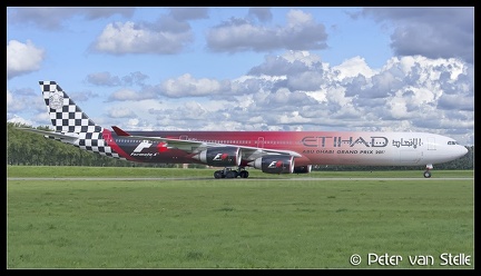 8053990 Etihad A340-600 A6-EHJ F1-colours AMS 09092017