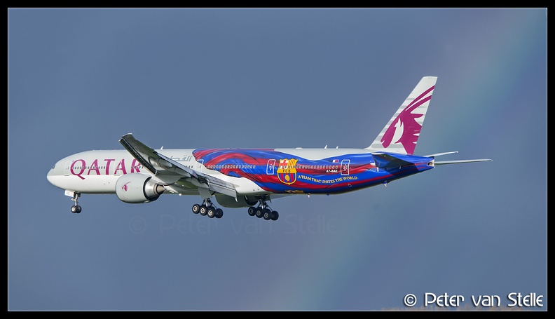 8054465_QatarAirways_B777-300_A7-BAE_FCBarcelona-colours_AMS_05112017.jpg