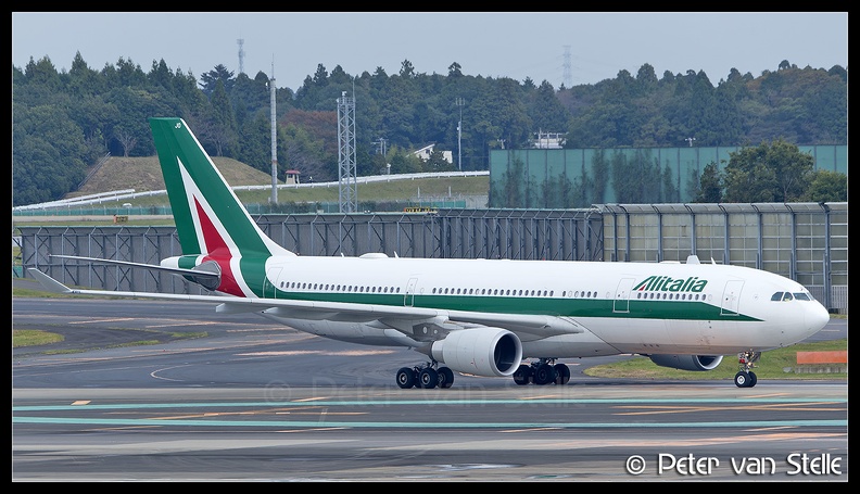 8045496_Alitalia_A330-200_EI-EJO__NRT_12112016.jpg