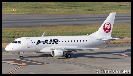 8048399 J-Air ERJ170 JA212J  HND 18112016
