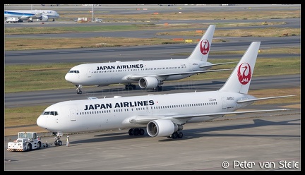 8048427    overview-JAL-767s HND 18112016