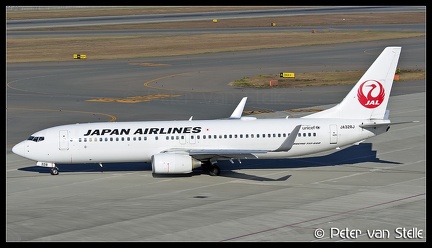 8047281 JapanAirlines B737-800W JA328J  NGO 16112016