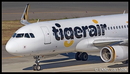8047366 TigerairTaiwan A320W B-50011 nose NGO 16112016