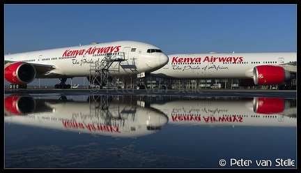 6100562    overview-KenyaAirways-B777s AMS 17022016
