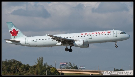3016030 AirCanada A321 C-GJWN FLL 13112011