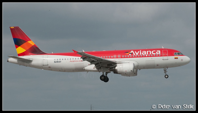 3015902_Avianca_A320_N281AV_FLL_13112011.jpg