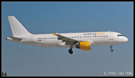 3012431 Vueling A320 EC-ICT-whitetail ORY 03072011