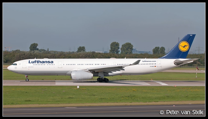 3014239_Lufthansa_A330-300_D-AIKH_DUS_24092011.jpg