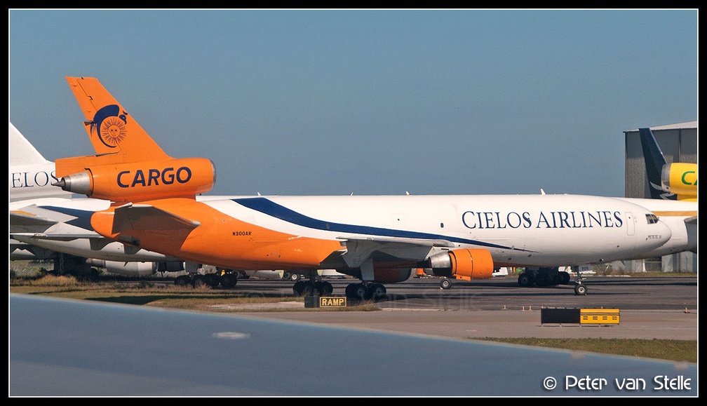3015085 CielosAirlinesCargo DC10-30F N900AR SFB 11112011