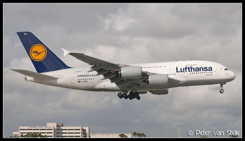 3016380-2007016_Lufthansa_A380-800_D-AIMA_MIA_15112011.jpg