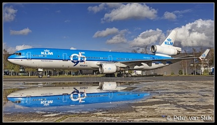 8023762 KLM MD11 PH-KCE 95-years-sticker AMS 16102014