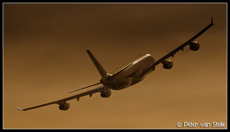 8024218 SurinamAirways A340-300 PZ-TCP  AMS 18102014