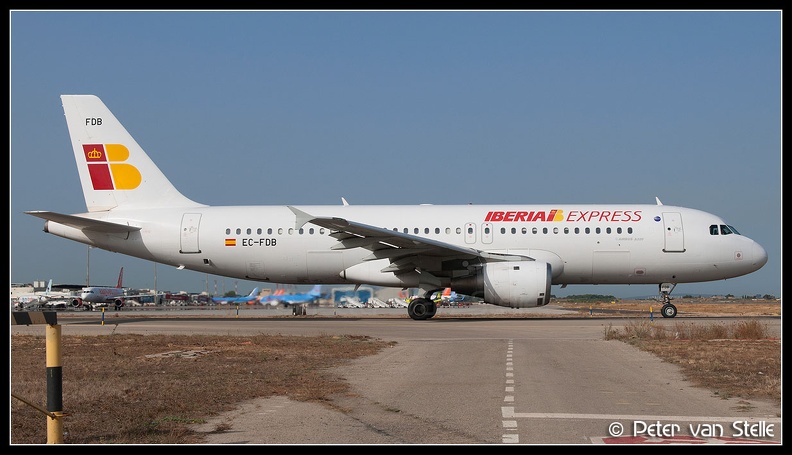3020890_IberiaExpress_A320_EC-FDB_PMI_19082012.jpg