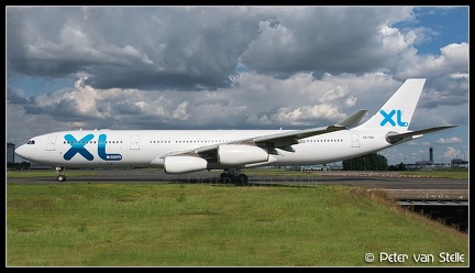8021613 XLAirwaysFrance A340-300 CS-TQZ white-colours CDG 16082014-2