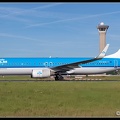 8021389 KLM B737-900W PH-BXR  CDG 16082014