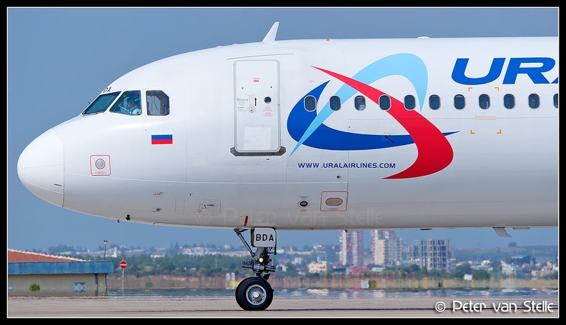 8022440_UralAirlines_A321_VQ-BDA_nose_AYT_03092014.jpg