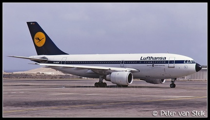19890224 Lufthansa A310-203 D-AICB  LPA 21011989