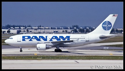 19880923 Panam A310-300 N821PA  MIA 12101988