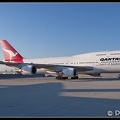 3001941 Qantas B747-400 VH-OEF  LAX 01022009
