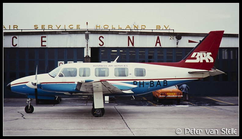 19790303 BusinessAirServices PA31-350 PH-BAB  RTM 11041979