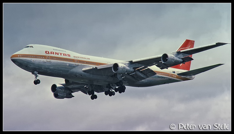 19800821_Qantas_B747-200_VH-EBJ__LHR_18071980.jpg