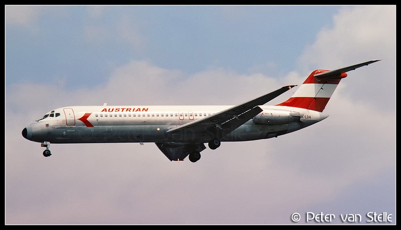 19801006 Austrian DC9 OE-LDH  LHR 21071980