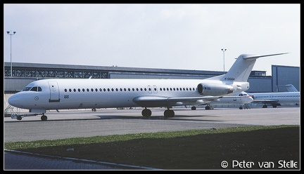19900315  Fokker100 F-OGQA all-white AMS 30031990