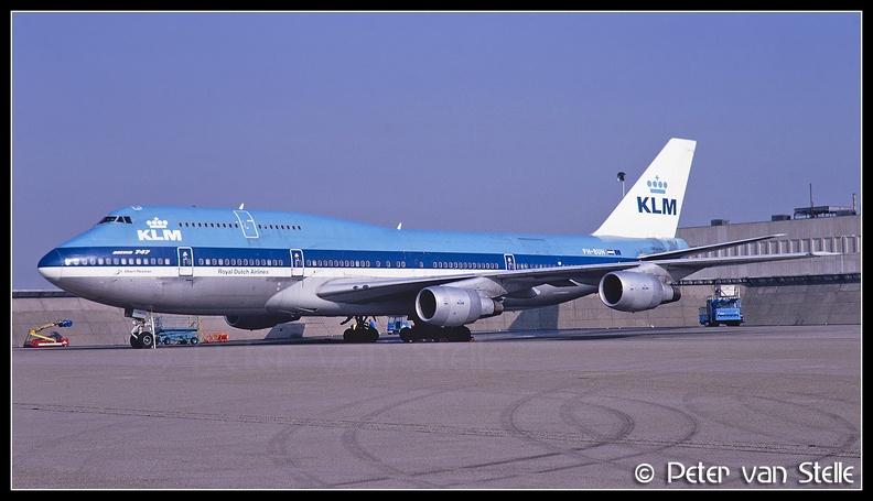 19900110_KLM_B747-200_PH-BUH__AMS_16031990.jpg