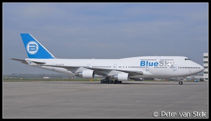 2001255 BlueSky B747-400 EK-74779  AMS 13042007