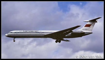 19860639 Aeroflot IL62M CCCP-86517  LHR 23031986