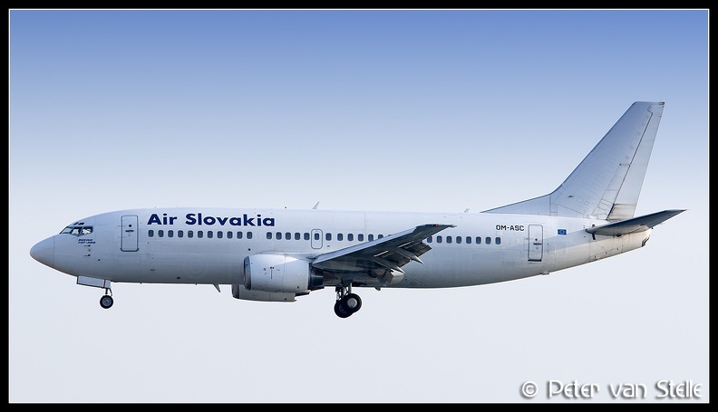 2004835_AirSlovakia_B737-300_OM-ASC_white-colours_HER_13092008.jpg