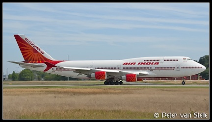 2004587 AirIndia B747-400 VT-AIS  FRA 31082008