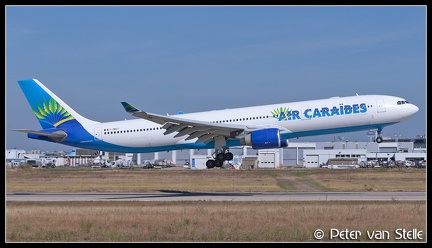 3006926 AirCaraibes A330-300 F-ORLY  ORY 23082009