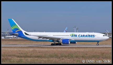 3006941 AirCaraibes A330-300 F-GOTO  ORY 23082009