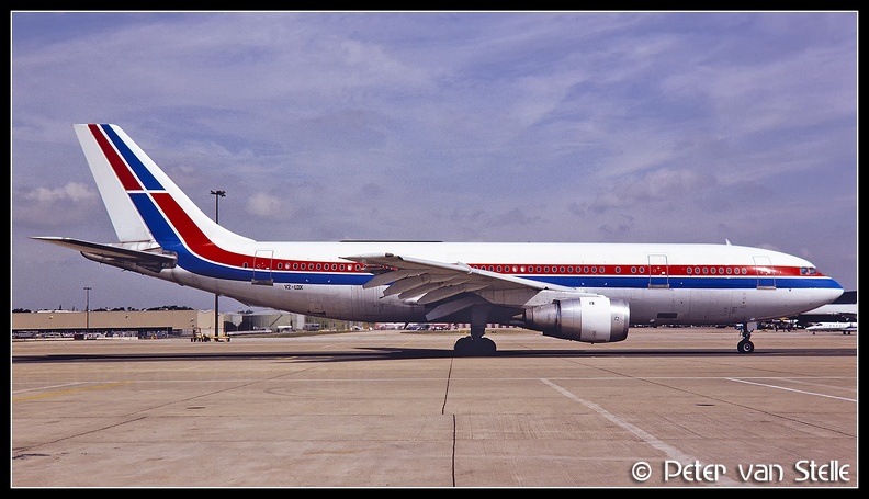 19921839_Dominicana_A300B4-203_V2-LDX_no-titles_LGW_25071992.jpg