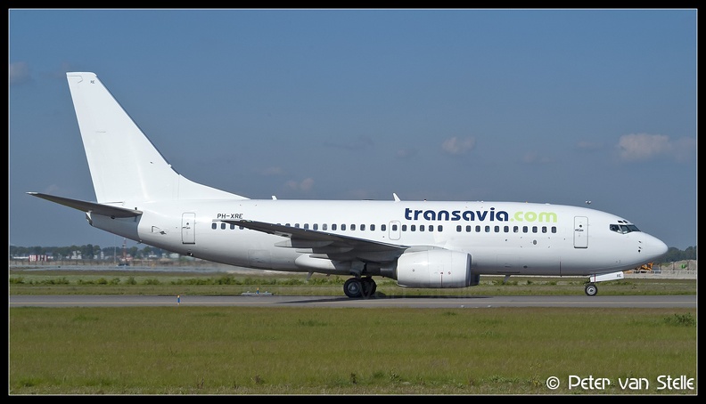1008025_Transavia_B737-700_PH-XRE_white-colours_AMS_18052005.jpg