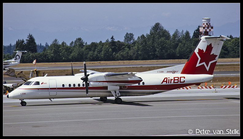 19921611_AirBC_DHC8-300_C-GABO__SEA_19061992.jpg