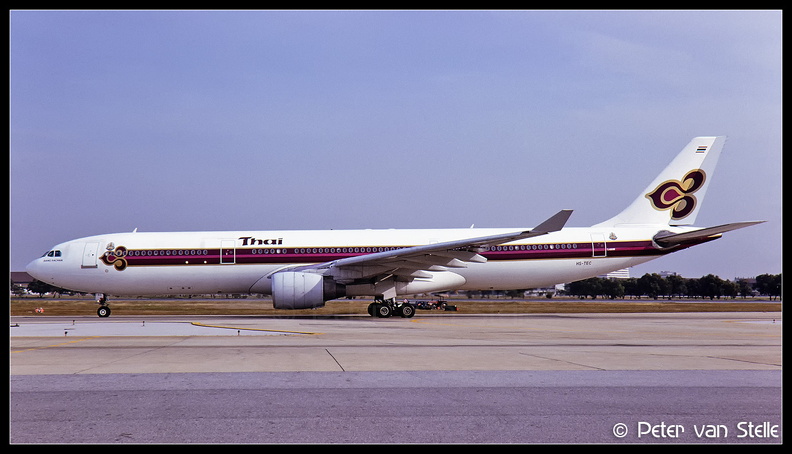 19961839_Thai_A330-300_HS-TEC__BKK_09121996.jpg