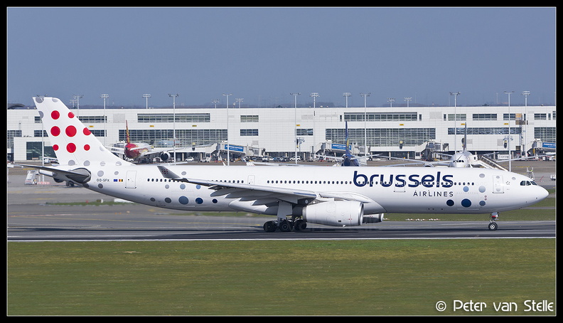 20230415_102921_6126230_BrusselsAirlines_A330-300_OO-SFX_new-colours_BRU_Q2.jpg