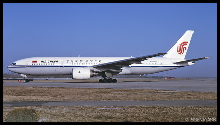 20010808 AirChina B777-200 B-2063  PEK 31012001