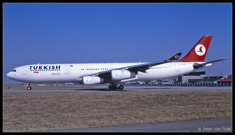 20011219_Turkish_A340-300_TC-JDM__PEK_01022001.jpg