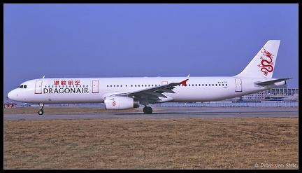 20011502 Dragonair A321 B-HTF  PEK 02022001