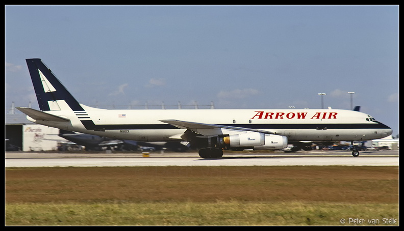 19881408_ArrowAir_DC8-62F_N1803__MIA_20101988.jpg