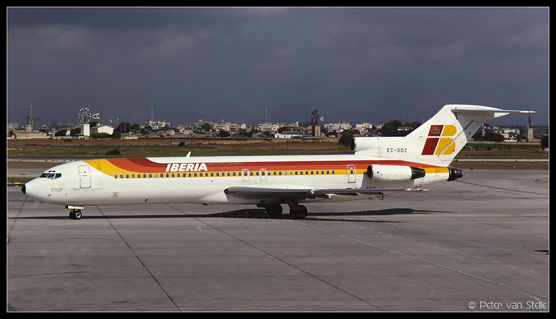 19861524_Iberia_B727-256_EC-DDZ__PMI_13091986.jpg