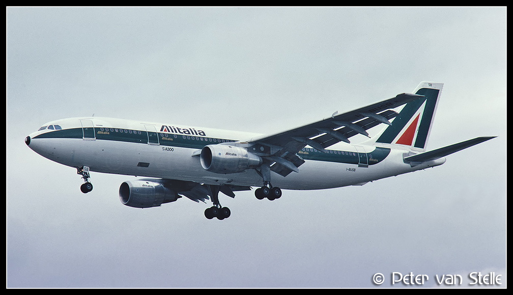19800817 Alitalia A300 I-BUSB  LHR 18071980